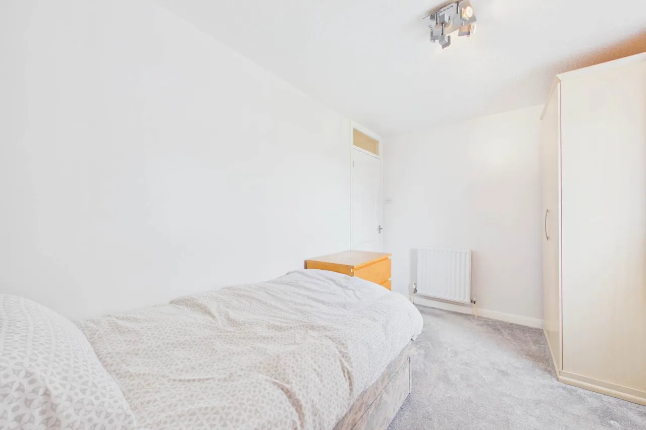 Corsock Avenue, Hamilton, photo 16