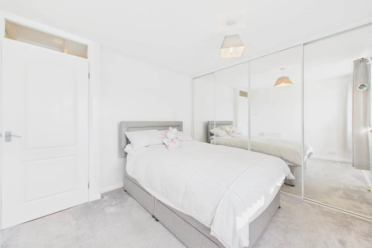 Corsock Avenue, Hamilton, photo 12