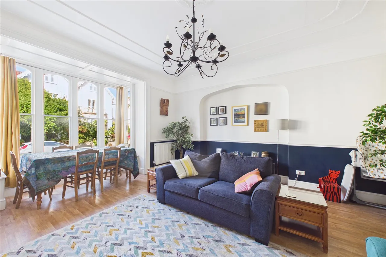 Wellington Park, Clifton, BS8, photo 3