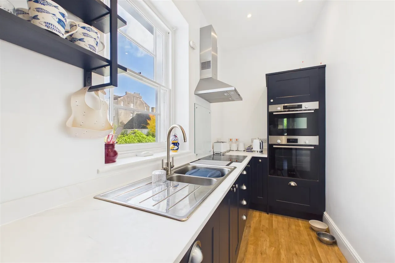 Wellington Park, Clifton, BS8, photo 11