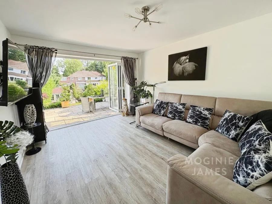 The Fairway, Cardiff, CF23, photo 3