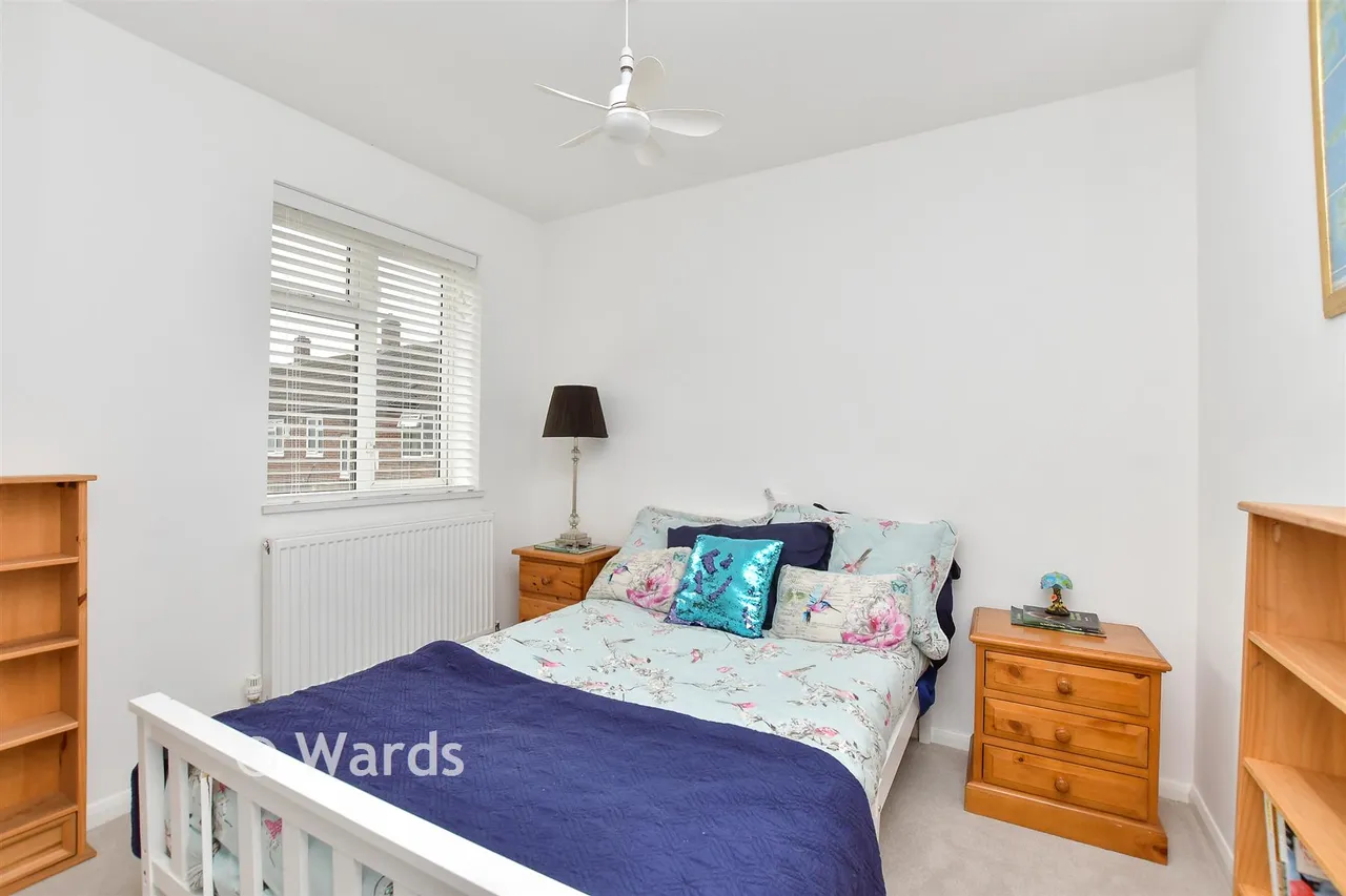 Fostall Road, Faversham, ME13, photo 7