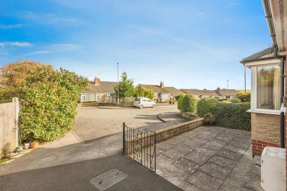 Blacker Crescent, Netherton, WF4, photo 6