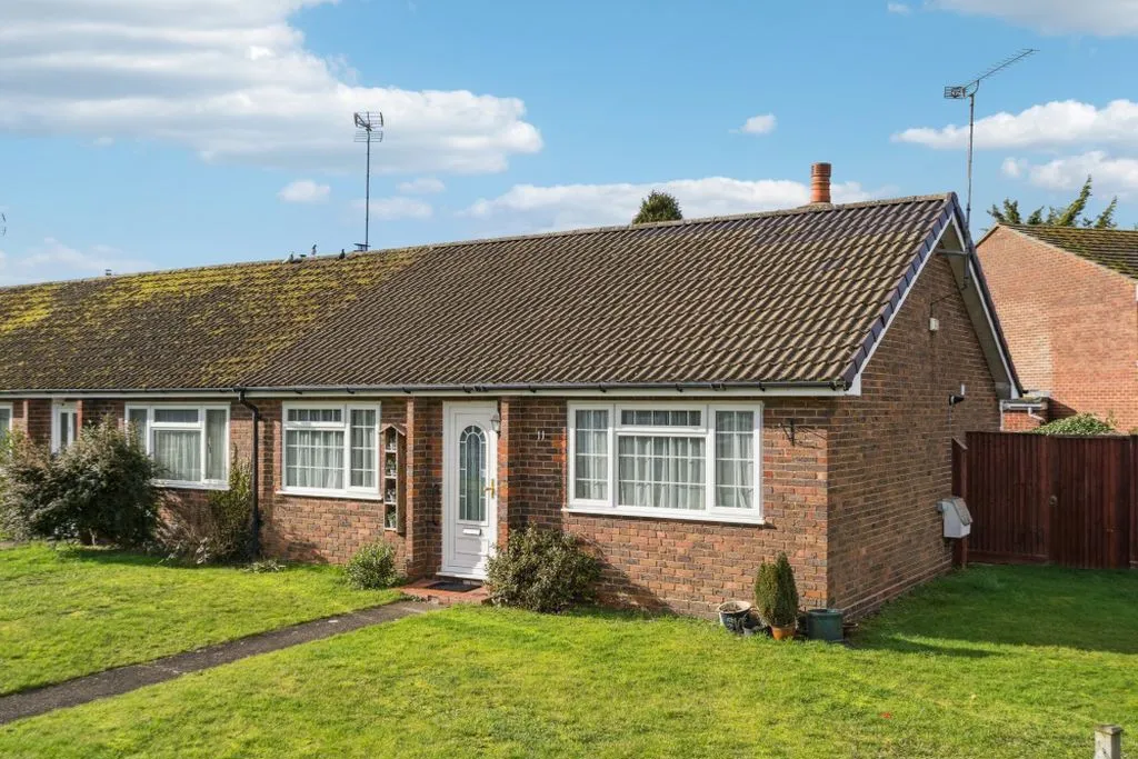 2 bed house for sale — Old Kiln Road Flackwell Heath, High Wycombe HP10 9NR