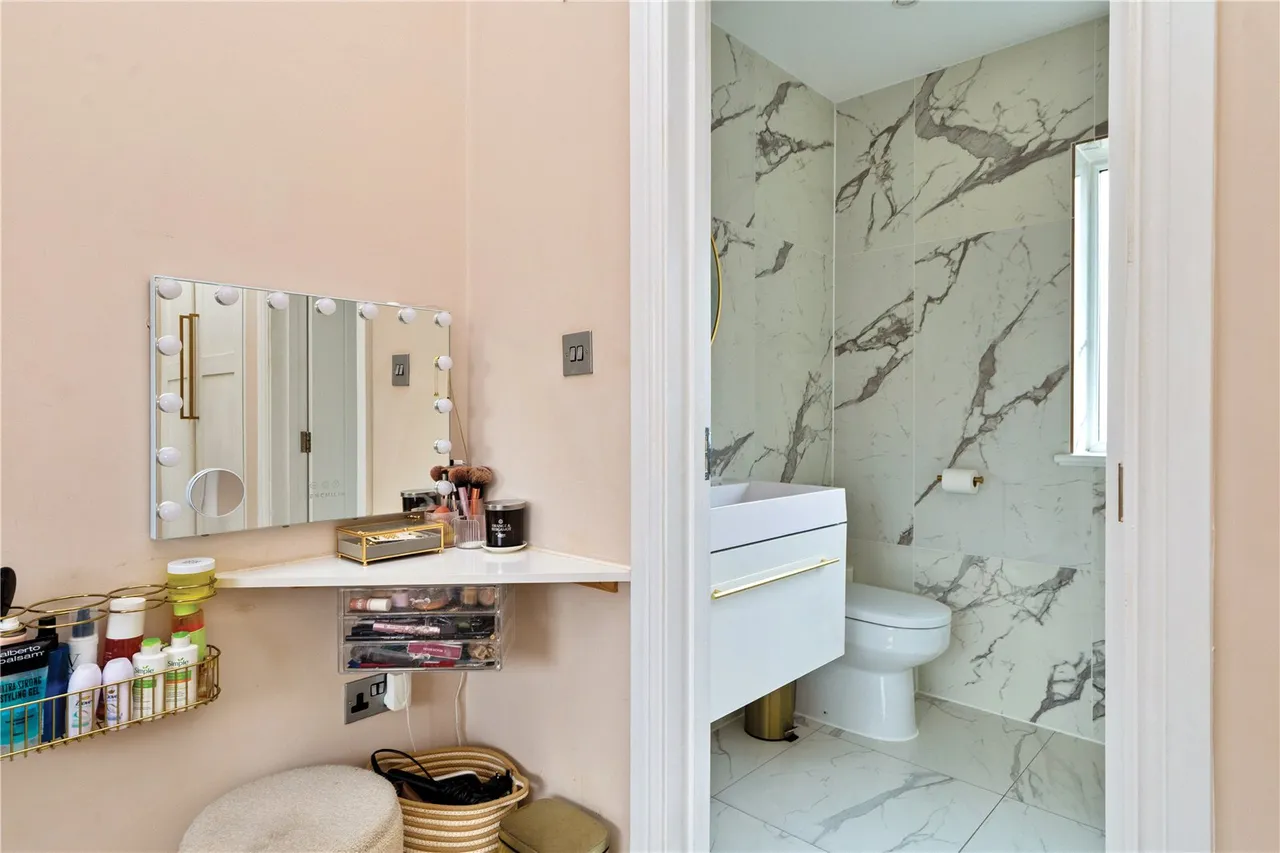 The Street, Tongham, Surrey, GU10 1DH, photo 19