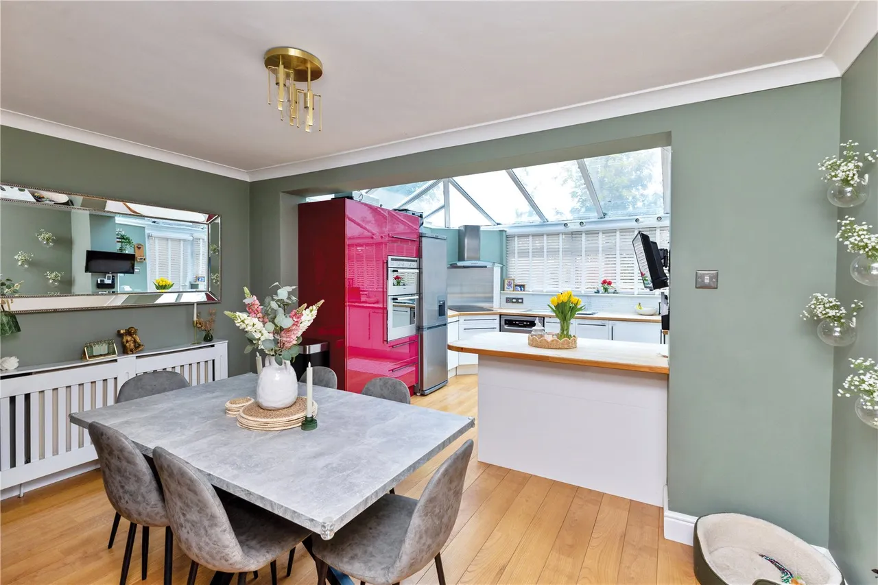 The Street, Tongham, Surrey, GU10 1DH, photo 4