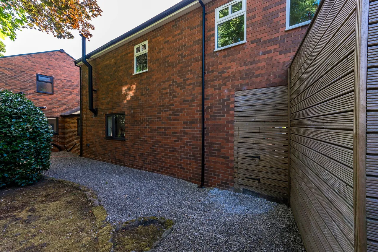 Chorley Road, Westhoughton, photo 41