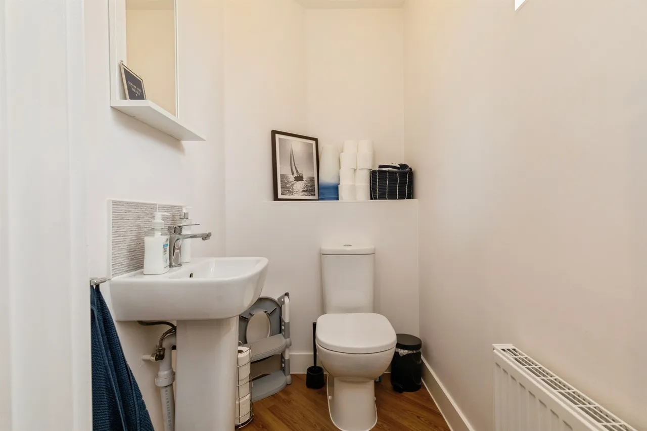 Signal Way, Chippenham, SN14, photo 7