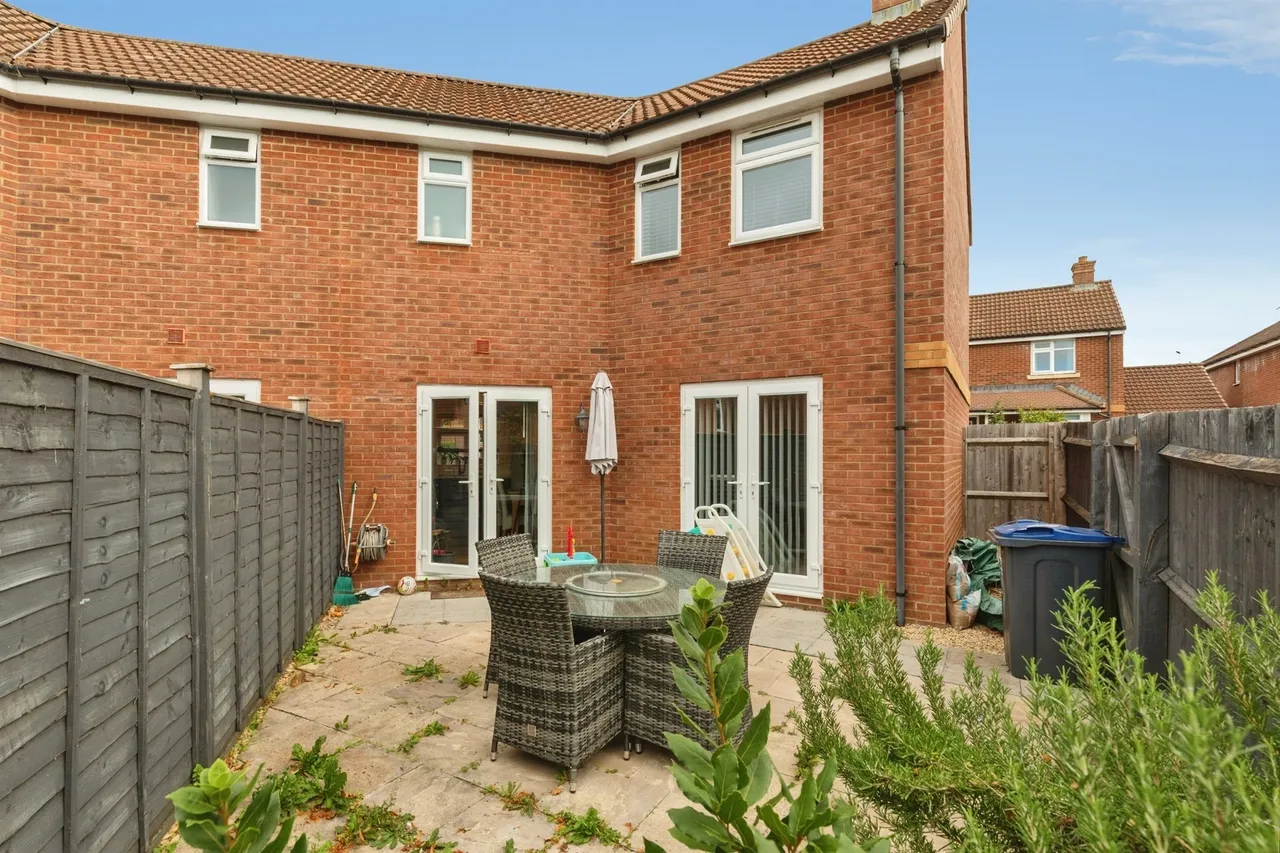 Signal Way, Chippenham, SN14, photo 15
