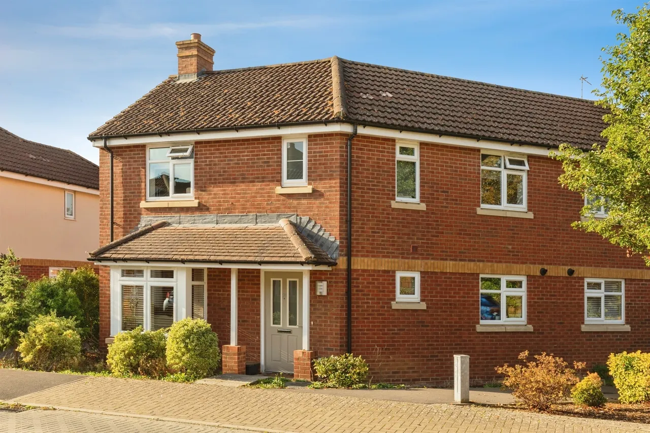 Signal Way, Chippenham, SN14, photo 17
