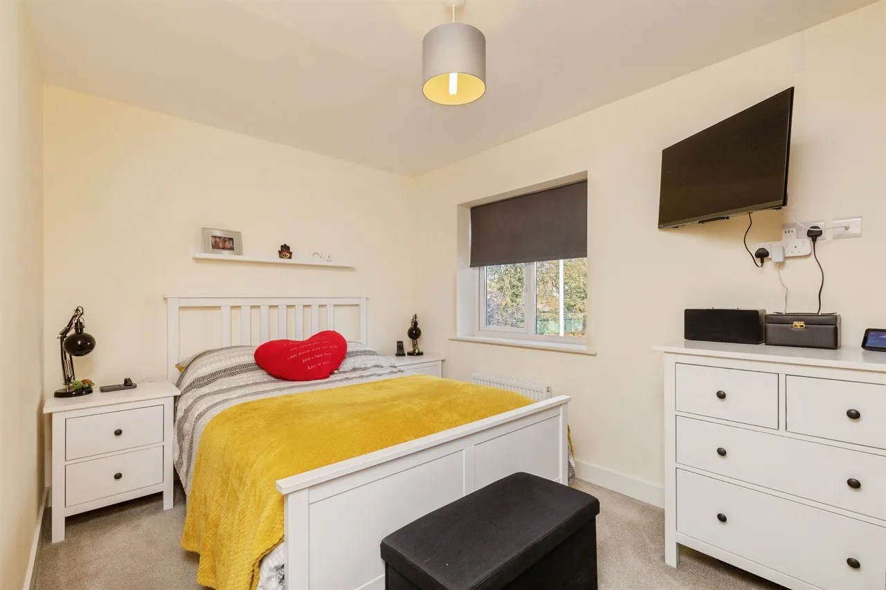 Signal Way, Chippenham, SN14, photo 8