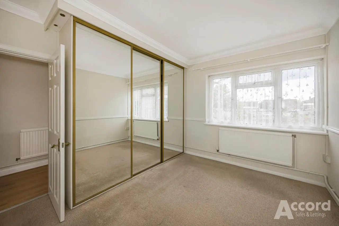 Galleywood Crescent, Romford, RM5, photo 8