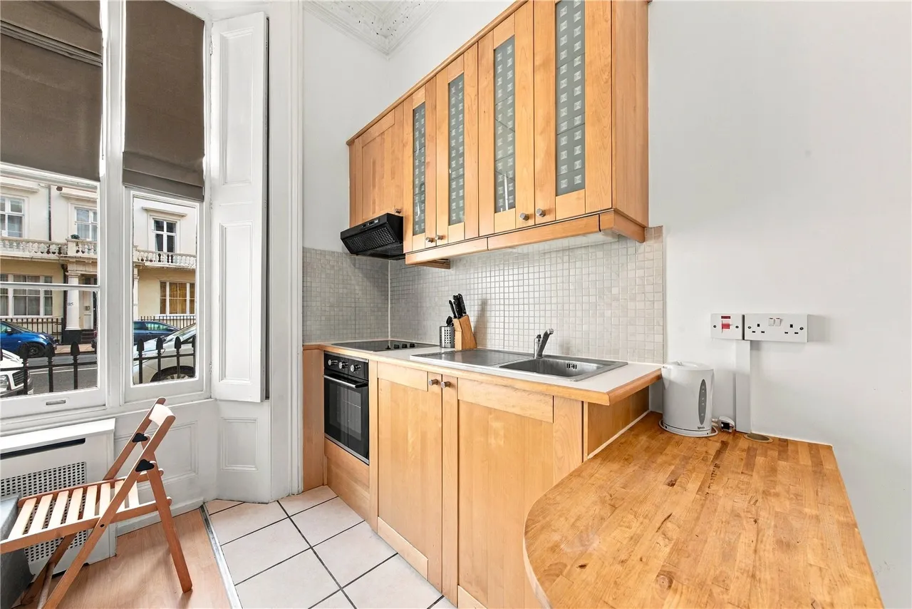 Belgrave Road, London, SW1V, photo 5