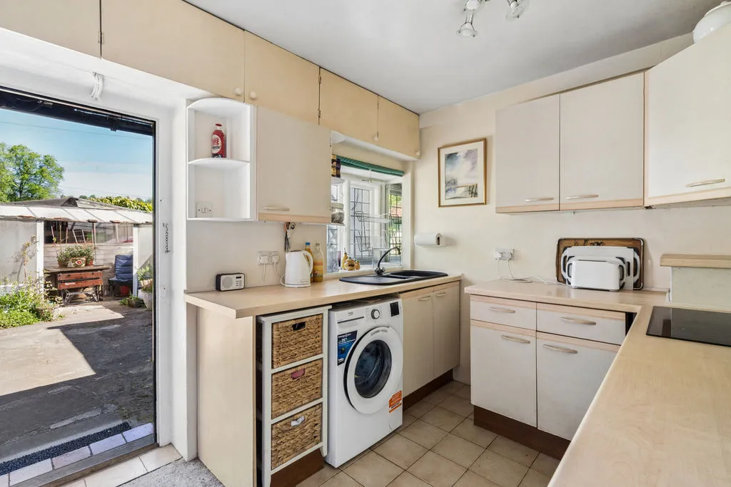 Ferry Lane Medmenham, Marlow SL7 2HB, photo 6