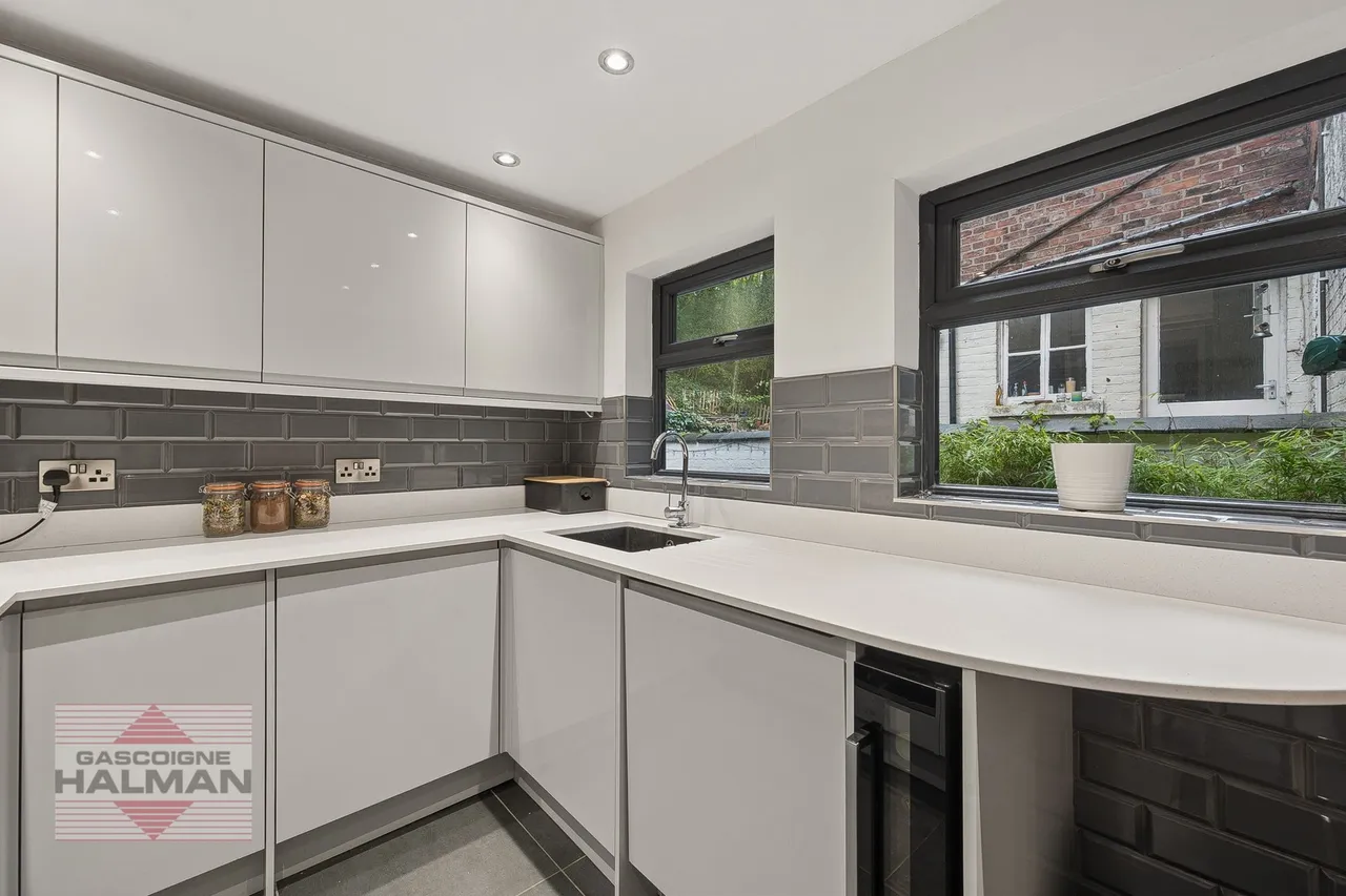 Ladyfield Terrace, Wilmslow, photo 10