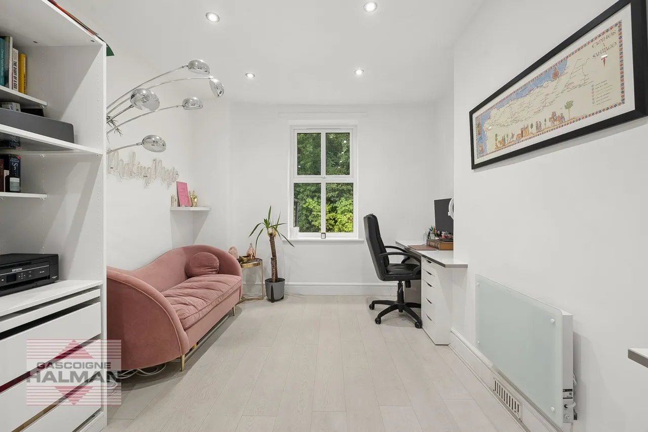 Ladyfield Terrace, Wilmslow, photo 4