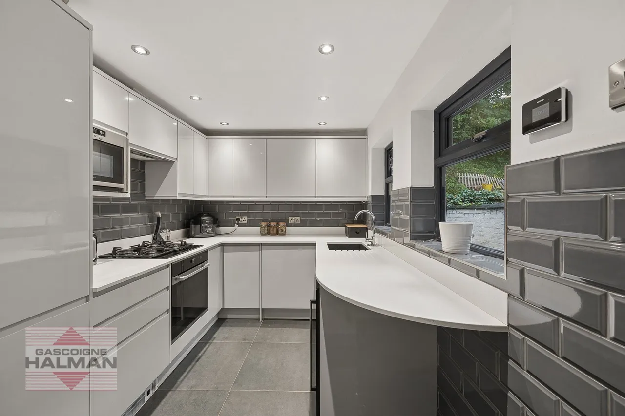 Ladyfield Terrace, Wilmslow, photo 9