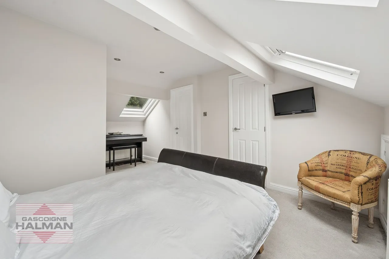 Ladyfield Terrace, Wilmslow, photo 18