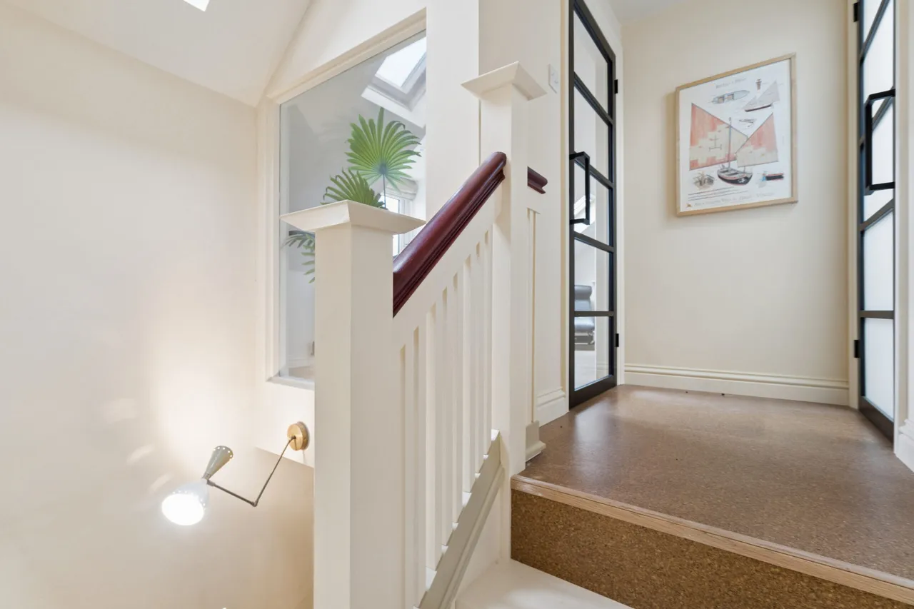Vernon Road, Bushey, WD23, photo 16