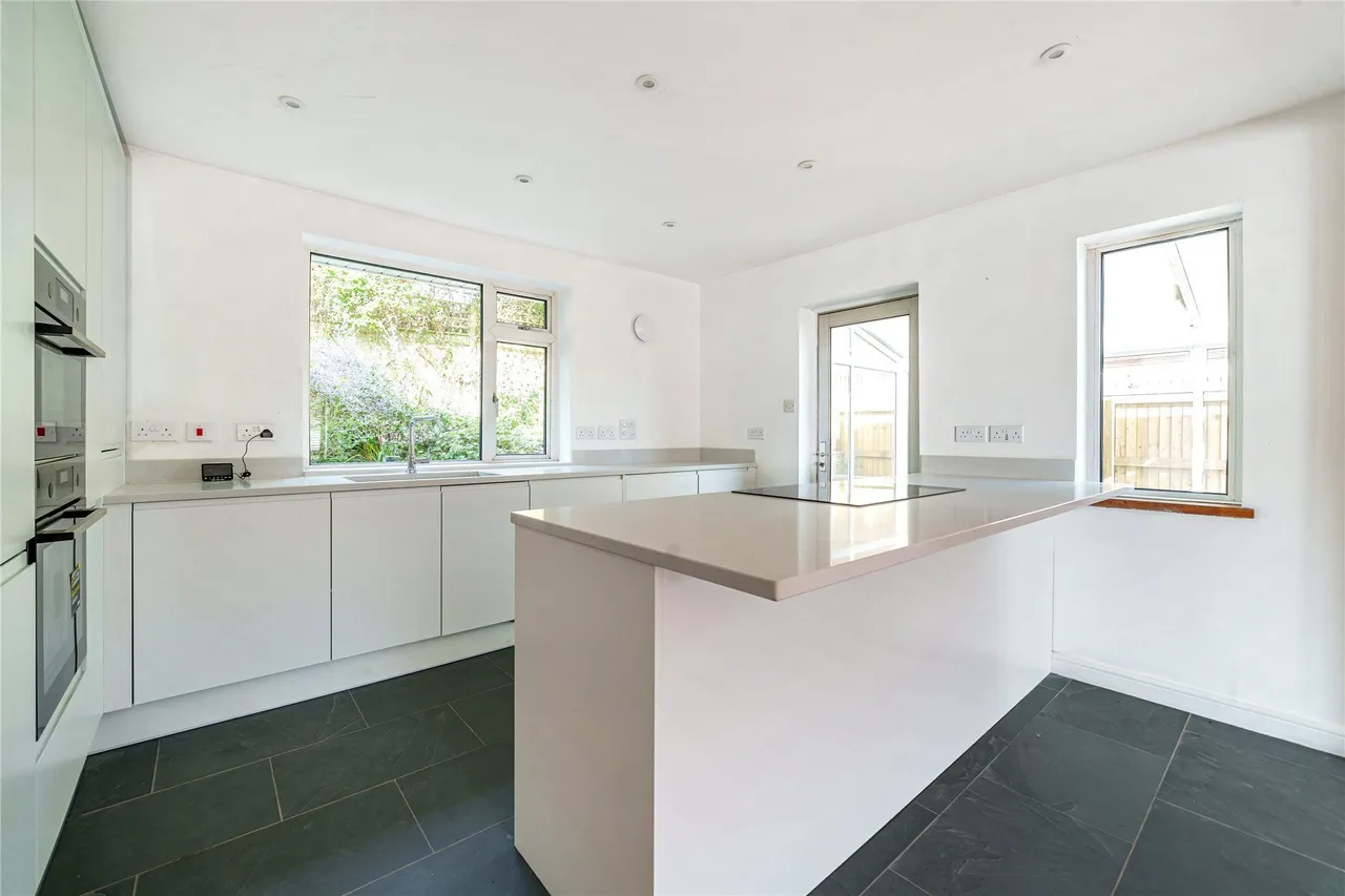 Olivers Battery Gardens, Winchester, SO22, photo 2