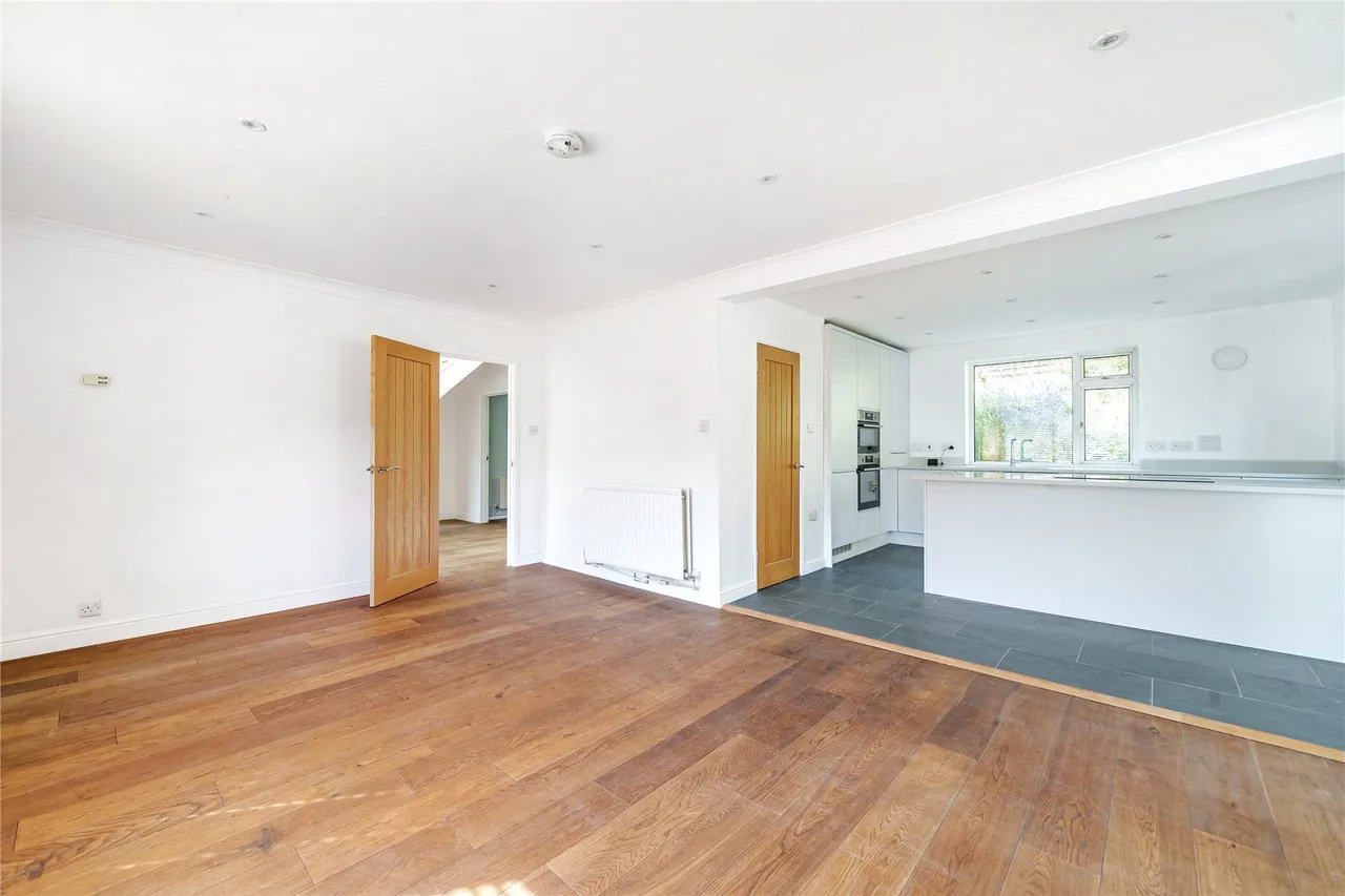 Olivers Battery Gardens, Winchester, SO22, photo 6