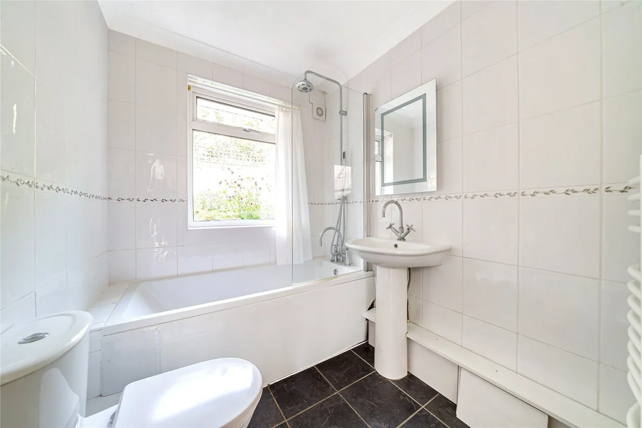 Olivers Battery Gardens, Winchester, SO22, photo 11