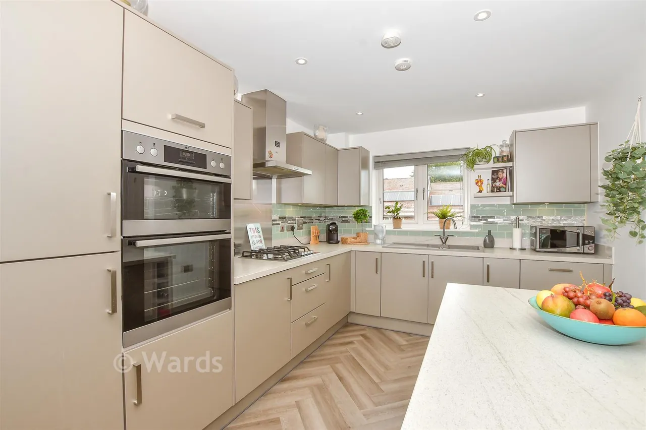Cuthbert Close, Maidstone, ME15, photo 2