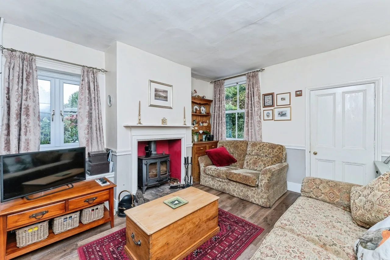 Stryt-Cae-Rhedyn, Leeswood, CH7, photo 11