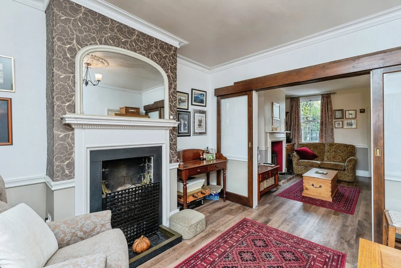 Stryt-Cae-Rhedyn, Leeswood, CH7, photo 9