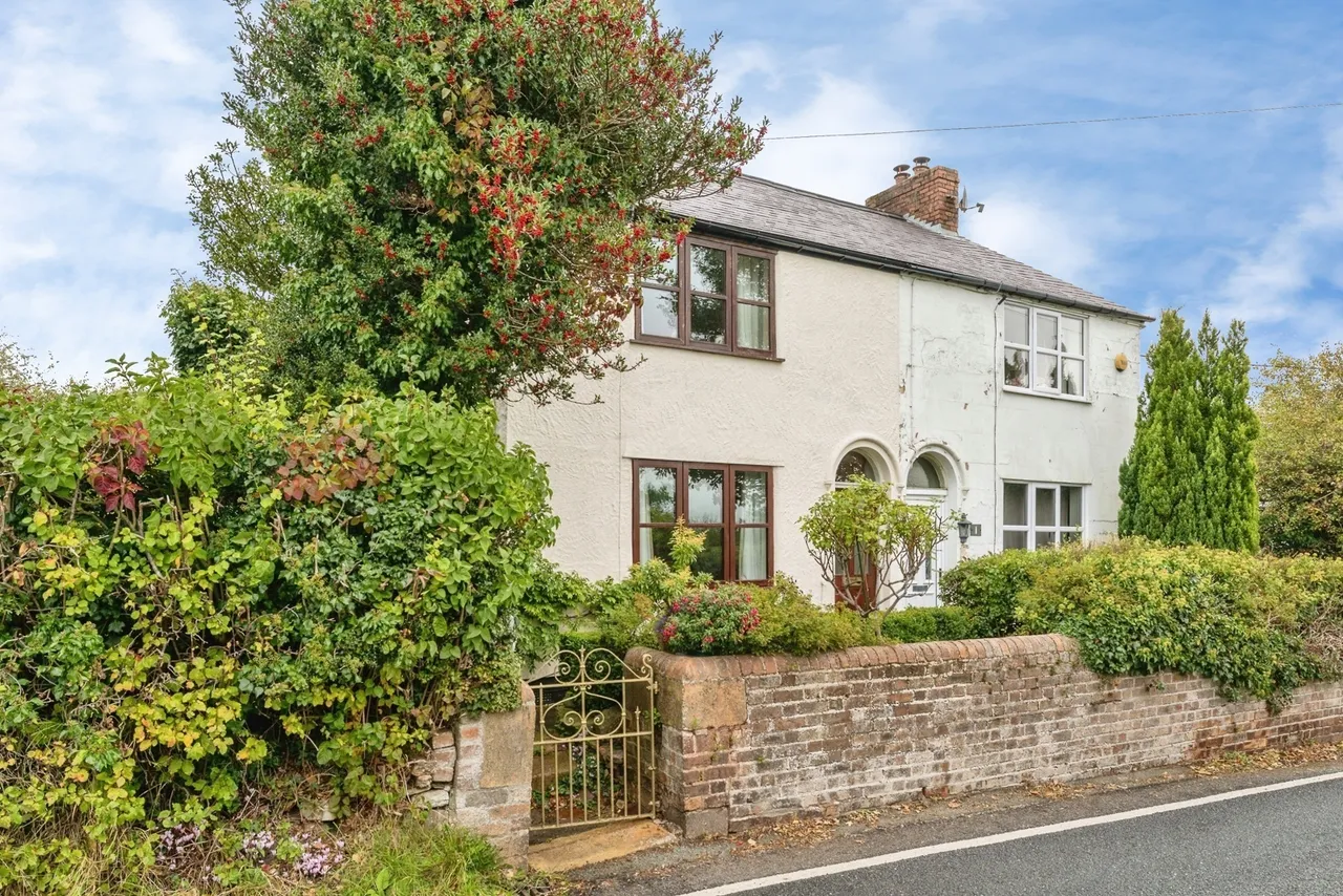 3 bed house for sale, Stryt-Cae-Rhedyn, Leeswood, CH7