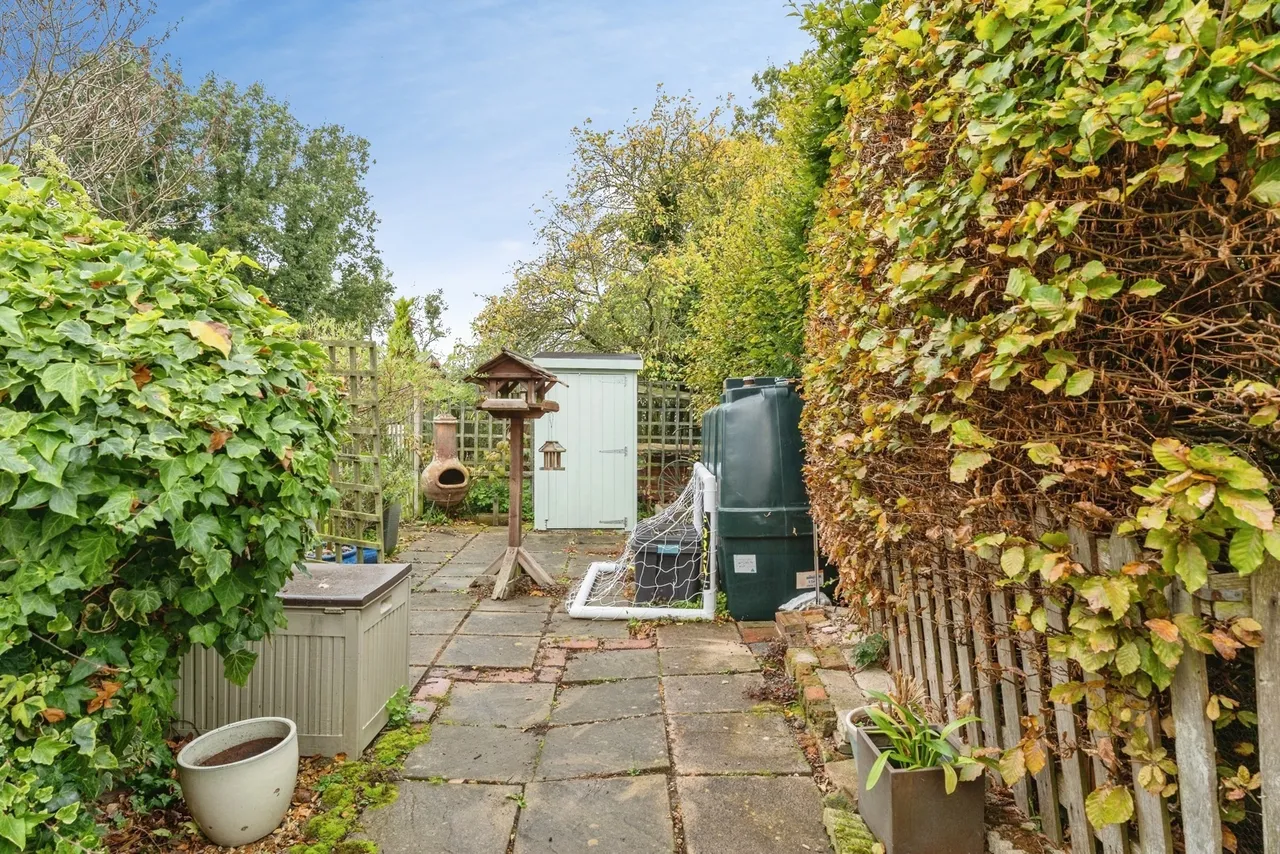 Stryt-Cae-Rhedyn, Leeswood, CH7, photo 40