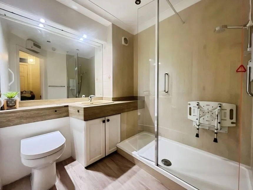 Victoria Road, Wilmslow, Cheshire, SK9, photo 8