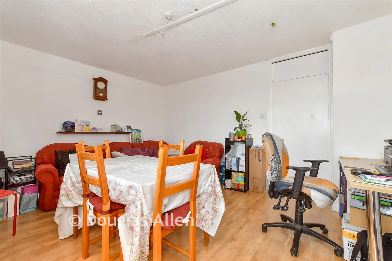 Capworth Street, Leyton, E10, photo 11