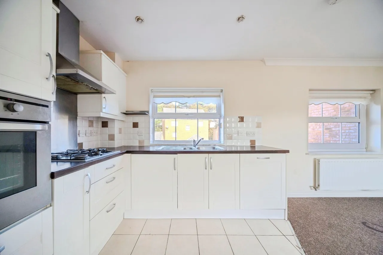 Faulkner Drive, Bletchley, MK3, photo 3
