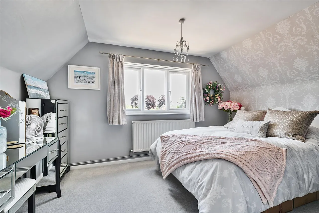 Caird Lawns, Devizes, SN10, photo 19