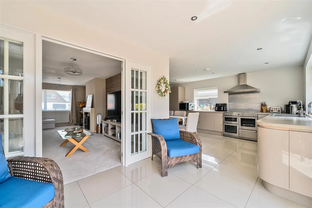 Caird Lawns, Devizes, SN10, photo 13