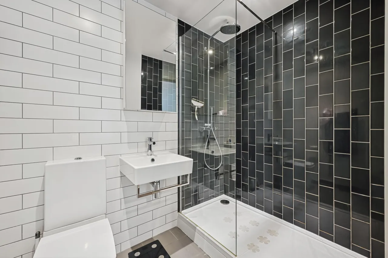 Marco Polo, Royal Wharf, E16, photo 9