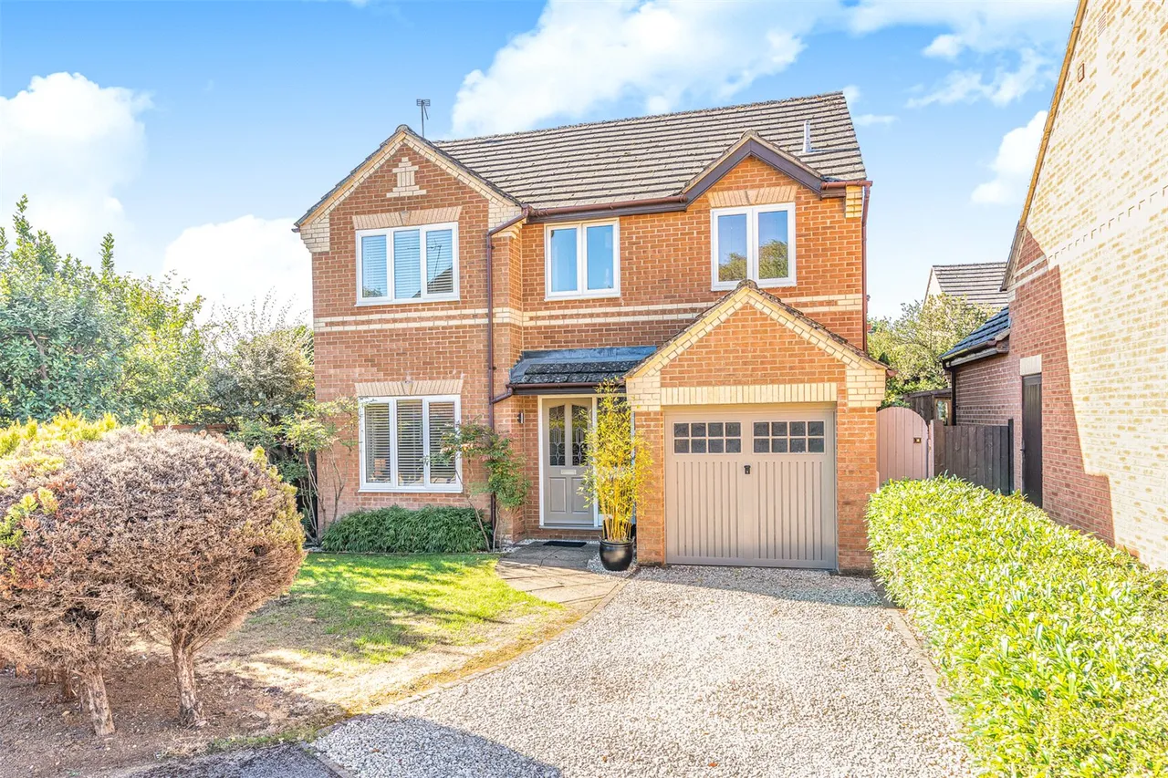 4 bed house for sale, Gaveston Gardens, Deddington, OX15