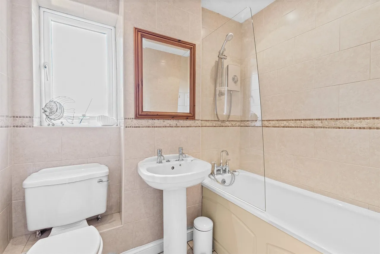 Gaveston Gardens, Deddington, OX15, photo 9