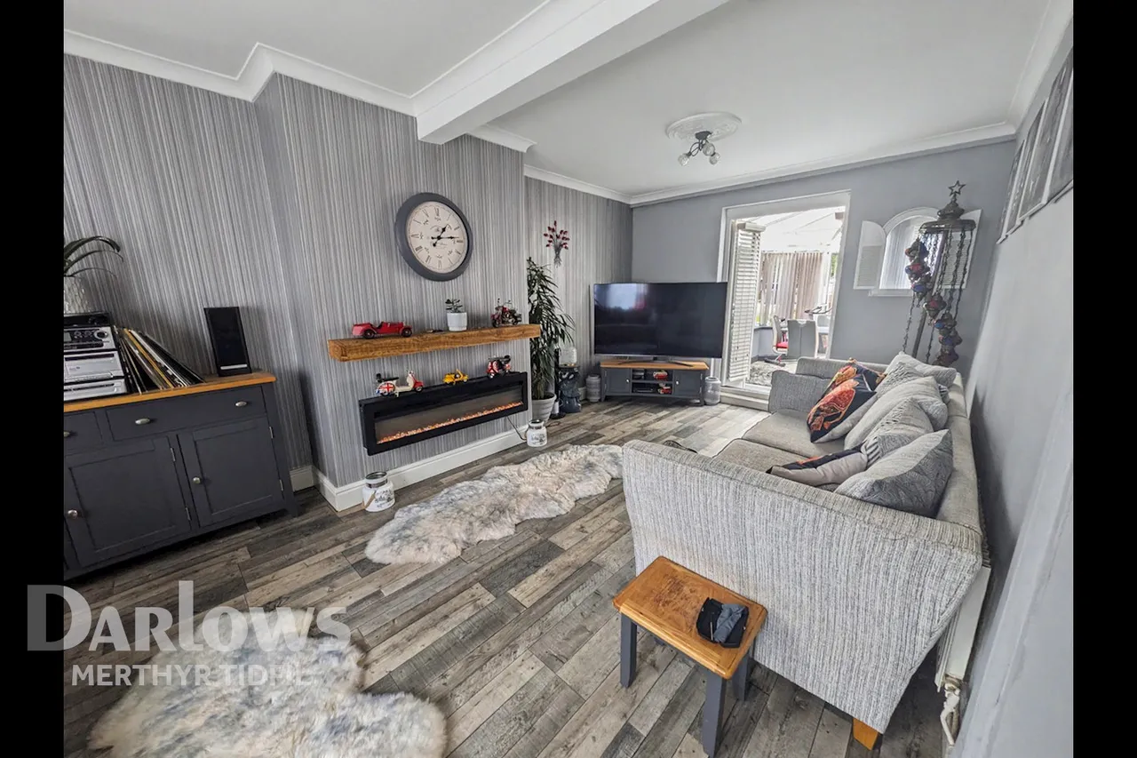 First Avenue, Merthyr Tydfil, photo 3