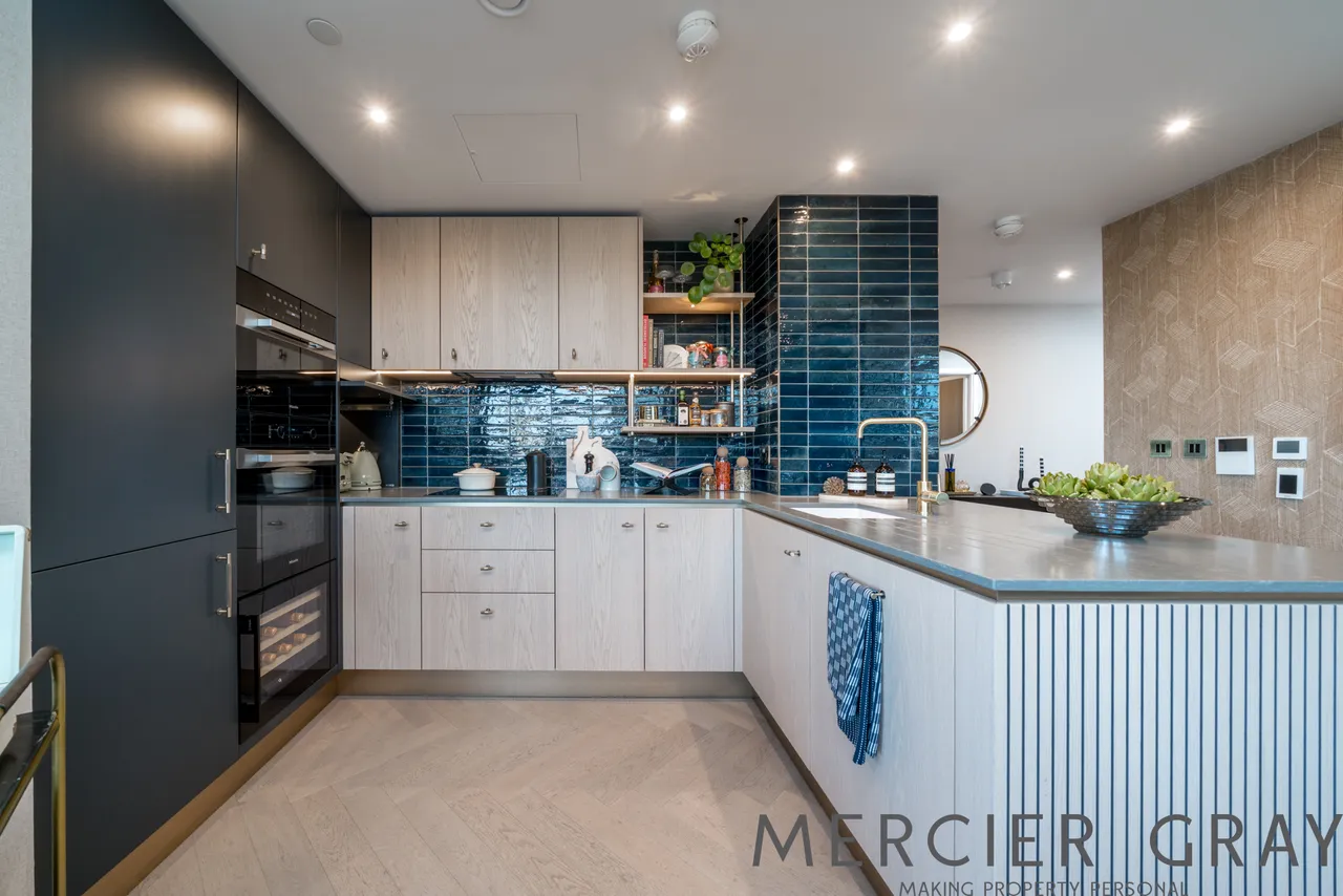 Chalk Farm Road, Primrose Hill, NW1, photo 7