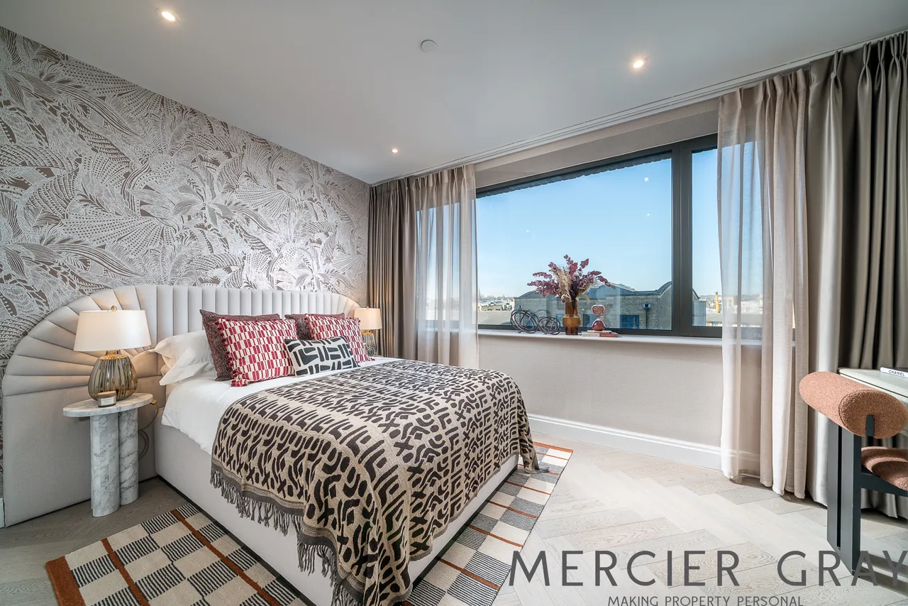 Chalk Farm Road, Primrose Hill, NW1, photo 6