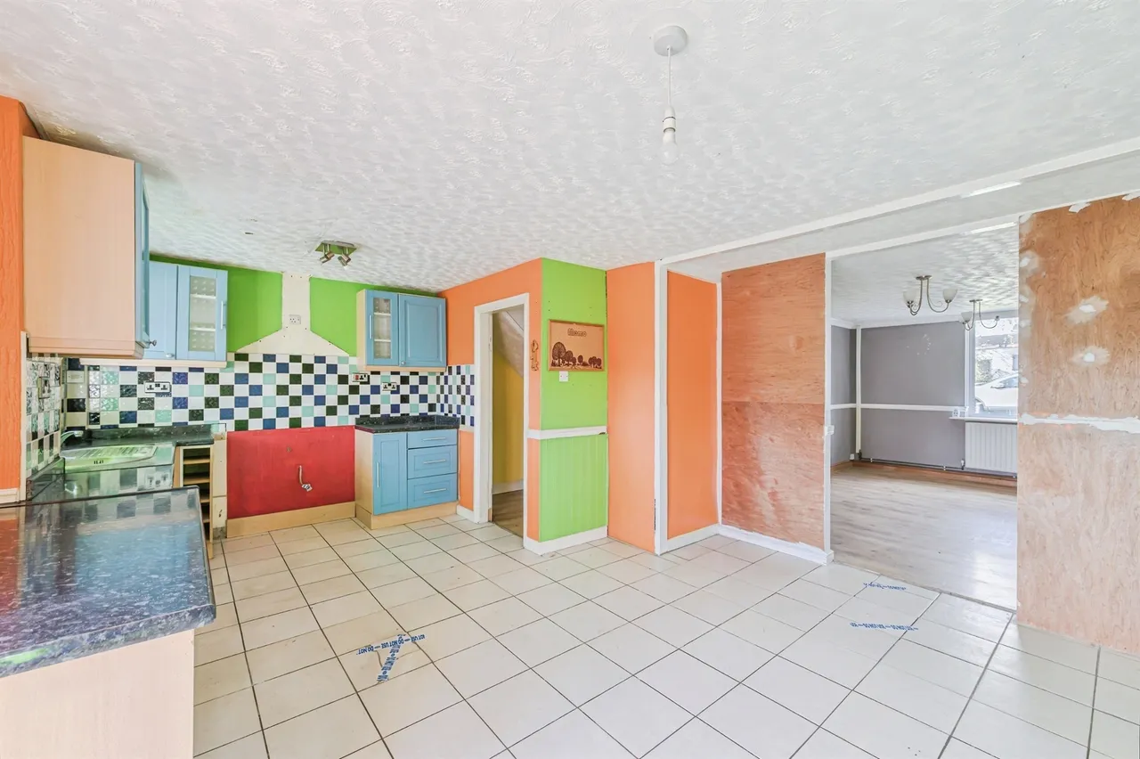 Abelia, Amington, B77, photo 2