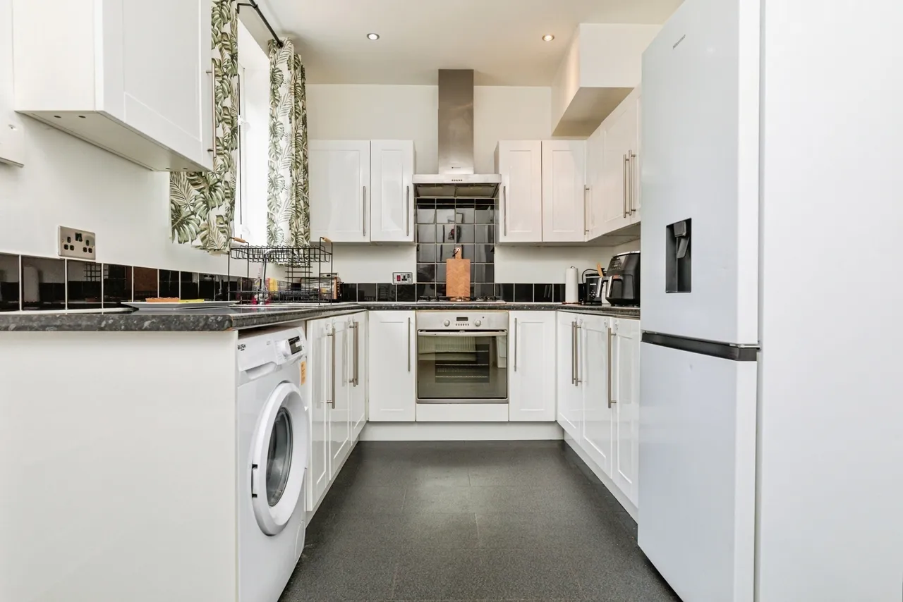 Halliwell Crescent, Sheffield, S5, photo 4