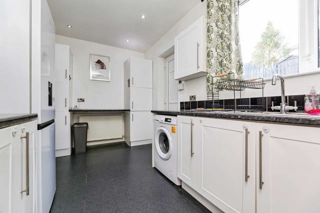 Halliwell Crescent, Sheffield, S5, photo 2