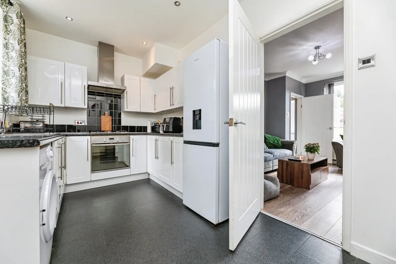 Halliwell Crescent, Sheffield, S5, photo 5