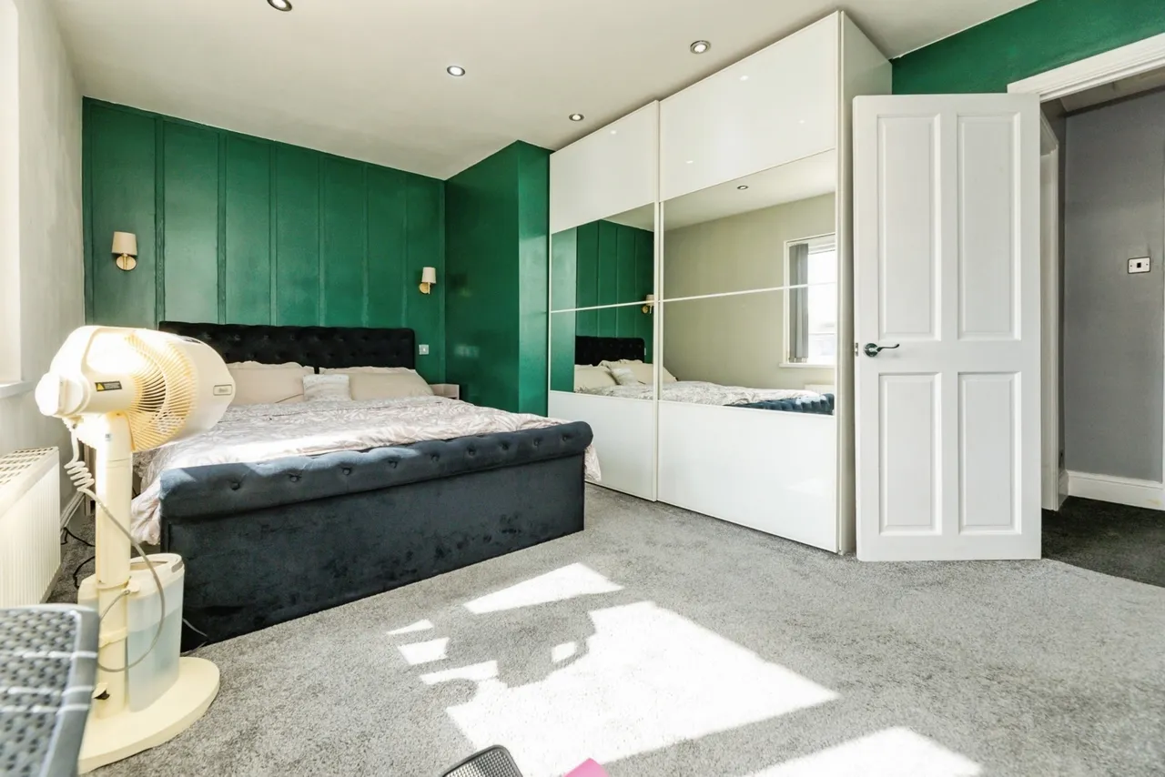 Halliwell Crescent, Sheffield, S5, photo 9