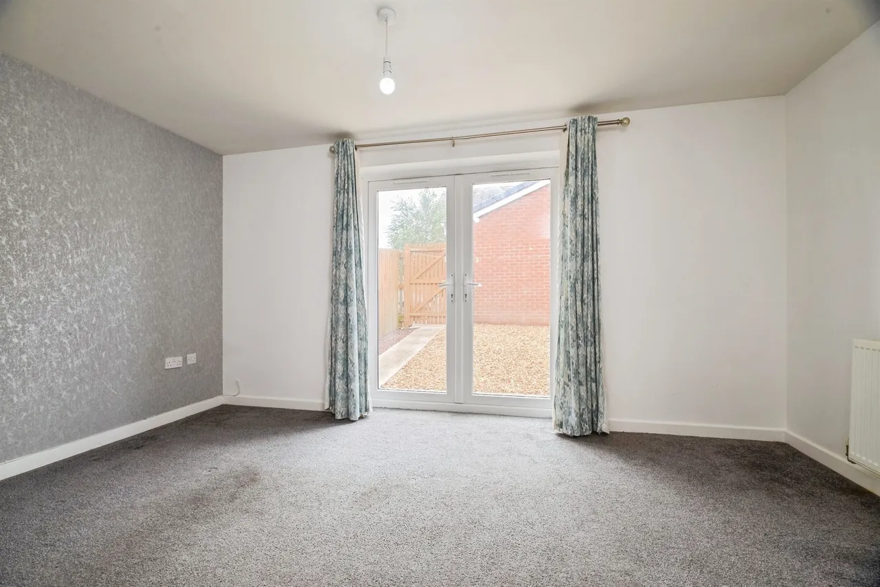 Morris Crescent, Stockton-On-Tees, TS19, photo 3