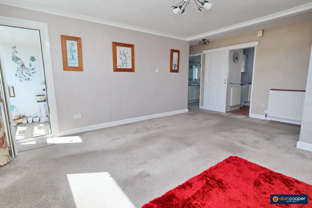 Coniston Court, St Nicolas Park, CV11, photo 6