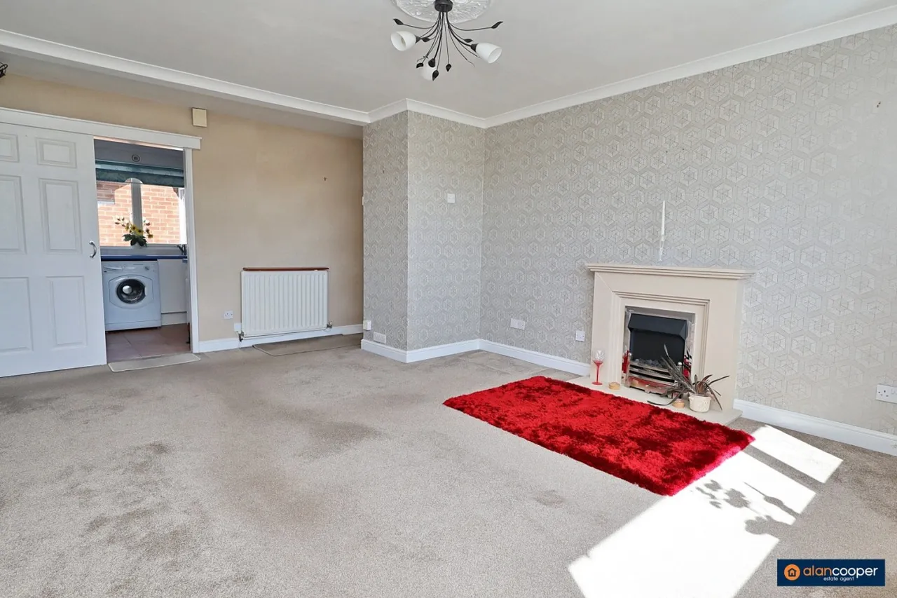 Coniston Court, St Nicolas Park, CV11, photo 5